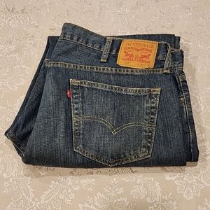 Men's Levi's 559s. Size Big and Tall 42x32 will fit 45x32.  Distressed Look.